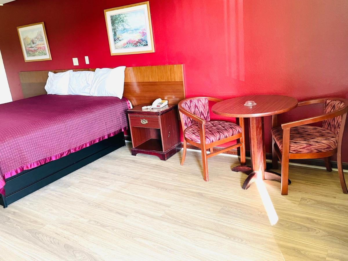 Western Inn Express Hazlehurst — photo 13