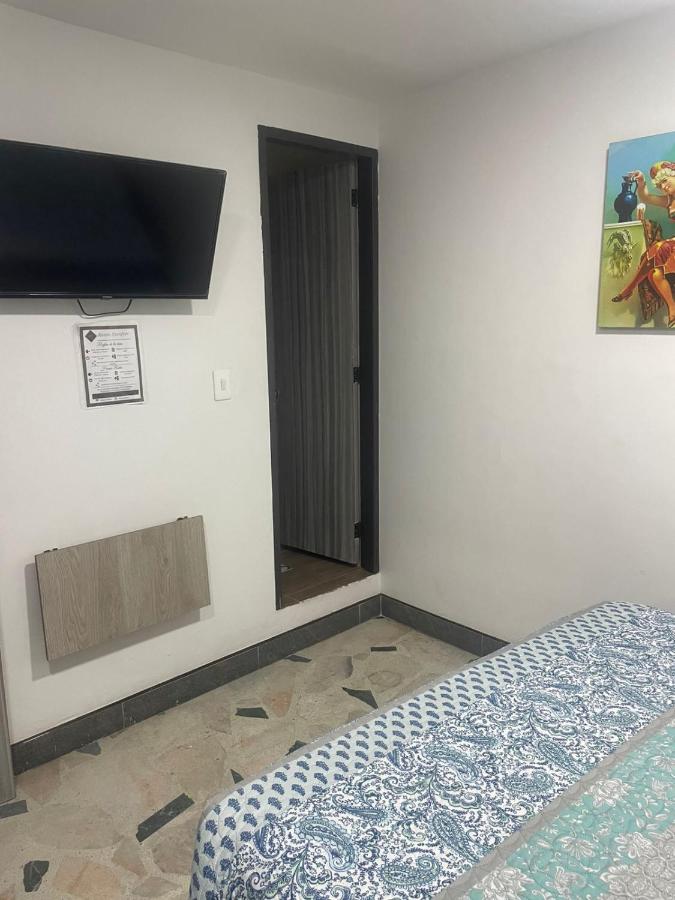 Room cerca al aeropuerto - 3