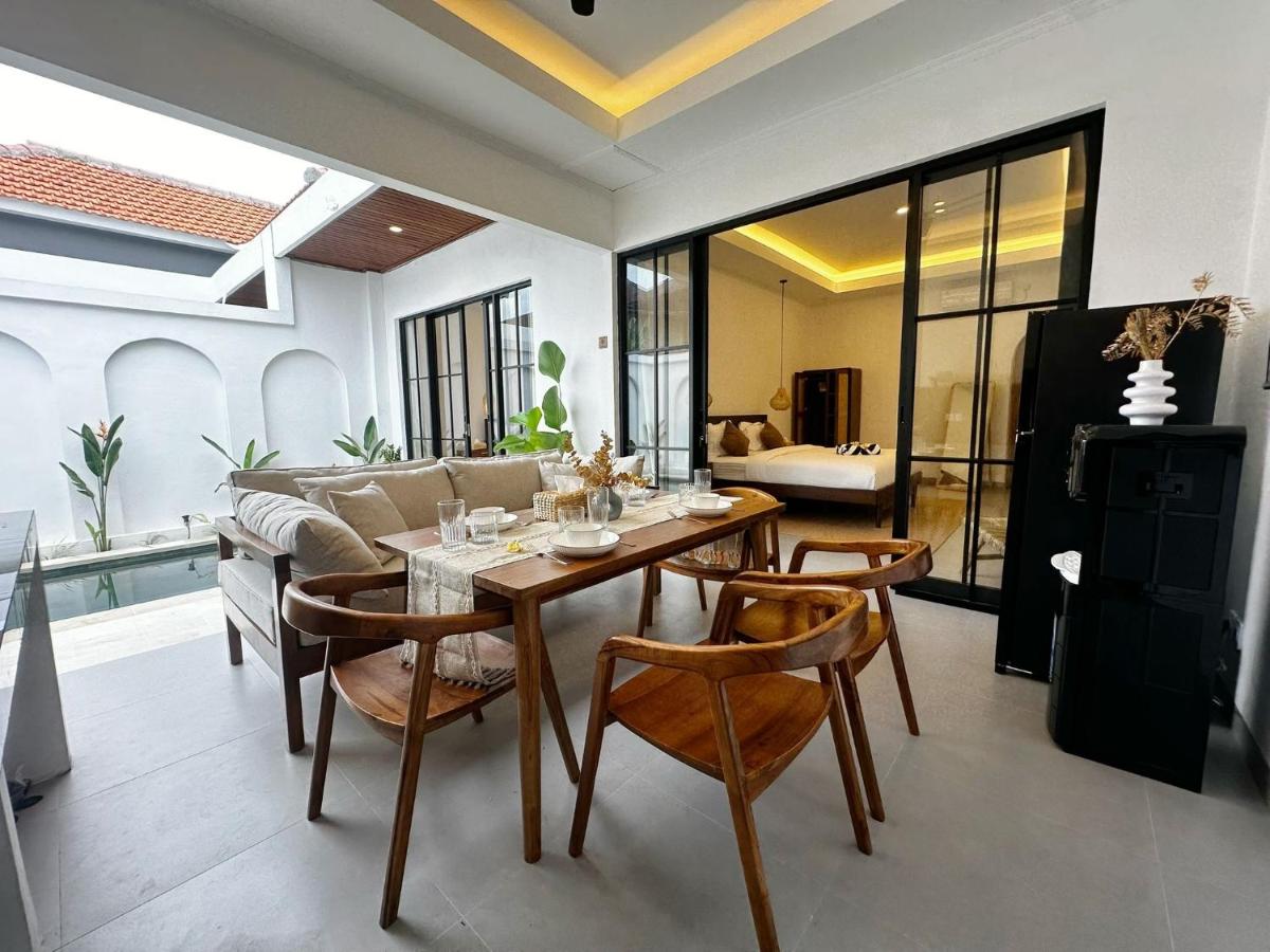 Private Pool Seminyak Central 2BR Villa - 5