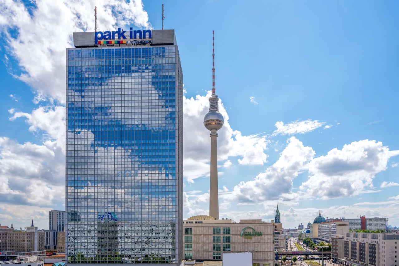 Park Inn by Radisson Berlin Alexanderplatz - 4