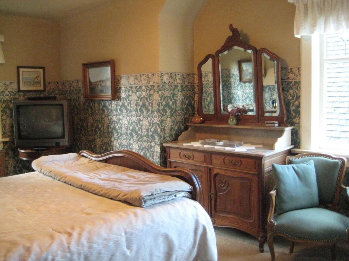 Point Grey Guest House photo