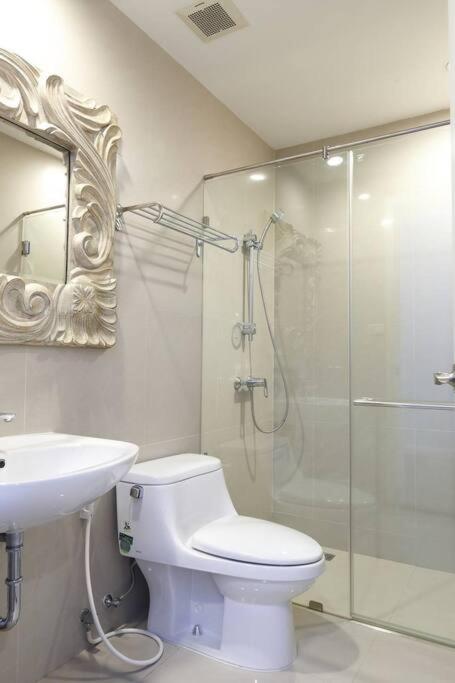 Townhome 3 bed4 Baht Asok MRTBTS Sukhumvit 16 - 3