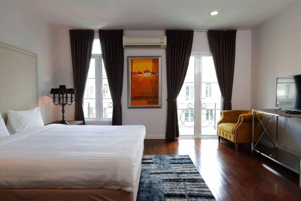 Townhome 3 bed4 Baht Asok MRTBTS Sukhumvit 16 - 2