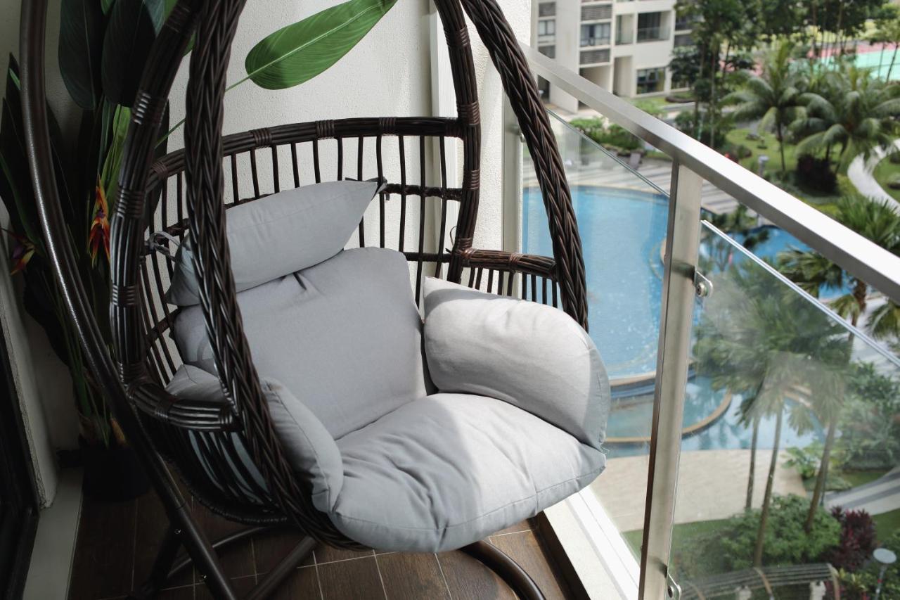 Danga Bay - 2BR Timber Lounge - Dryer - 3