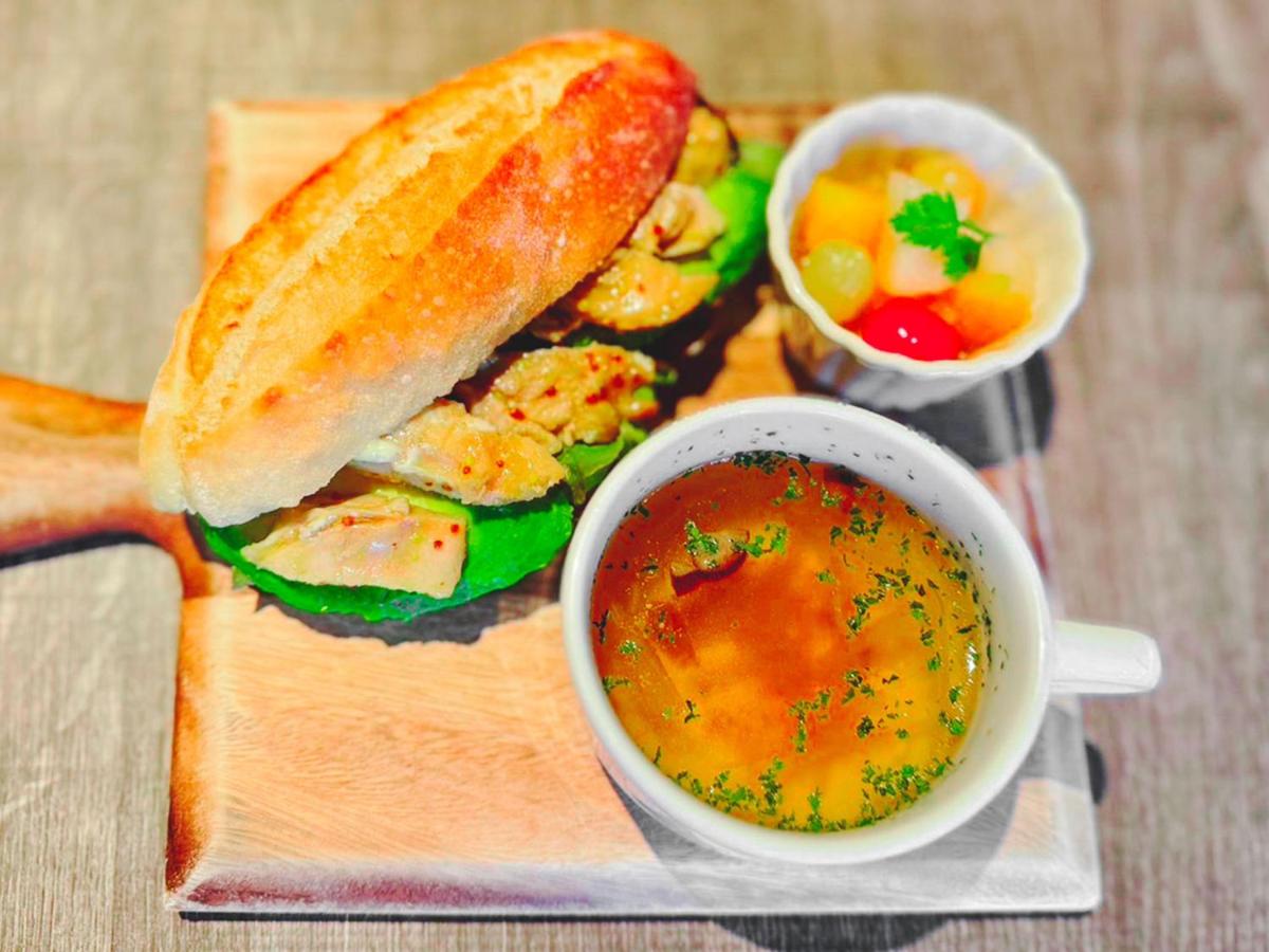 UMEDAHOLIC HOTEL - 4