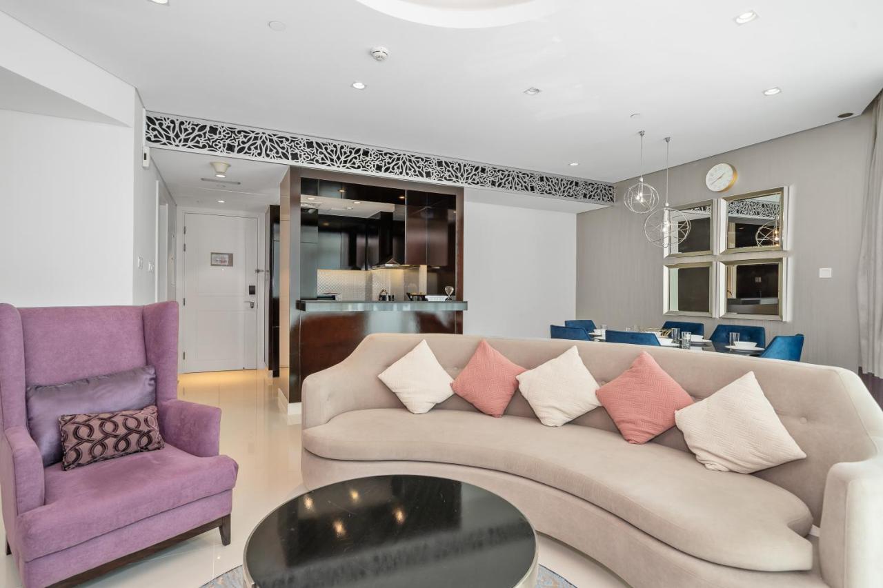 Luxury 3BR Burj Khalifa View Infinity Pool Spa Gym - 4