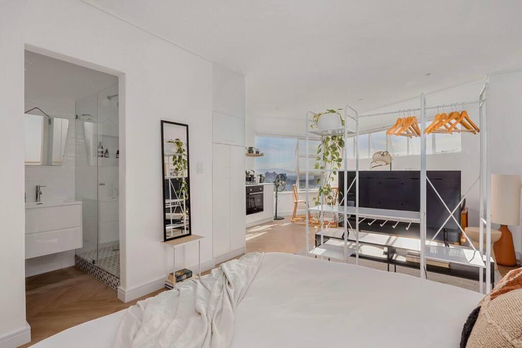 Cosy Gem in heart of Tamboerskloof - 2