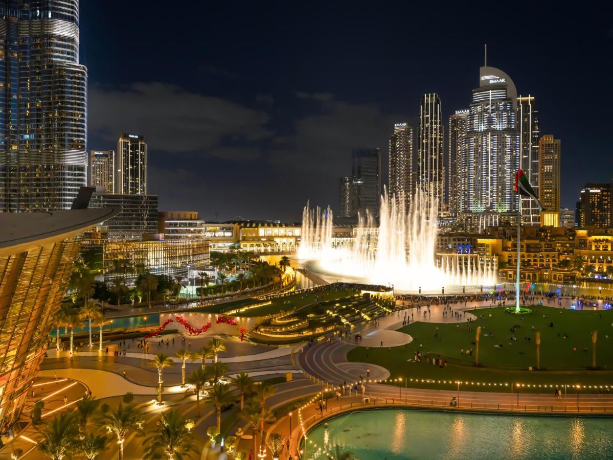 Luxury Two Bedroom Apartment with Balcony, Full Burj Khalifa & Fountain Views by Delujo Stays - 3