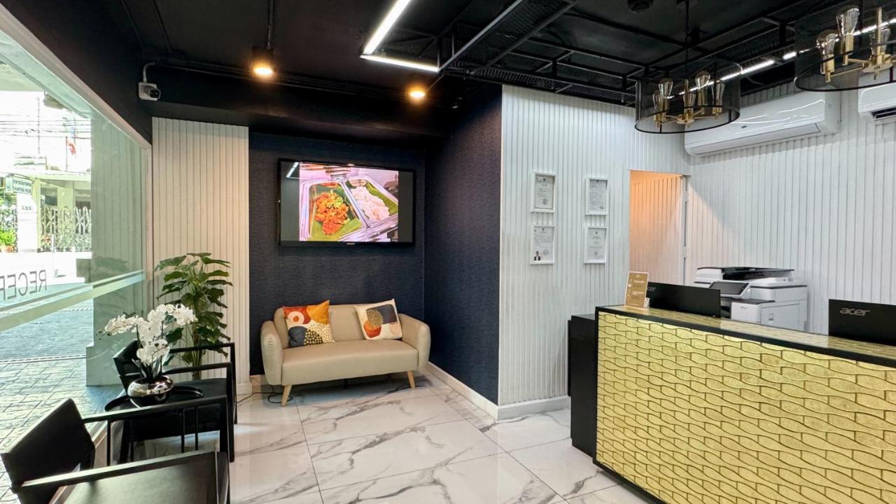 Skye Hotel Bangkok - 5