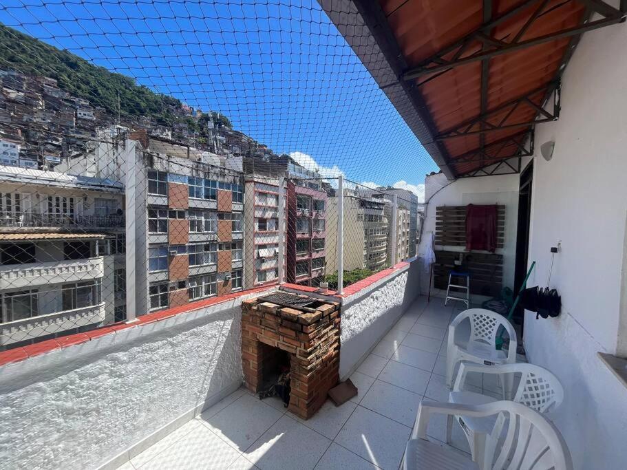 Republica femenina quartos privados e compartilhados em predio residencial - 2