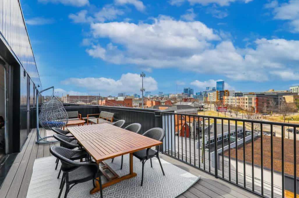 Muse- Morgan Wallen Speakeasy and Giant Balcony - 3