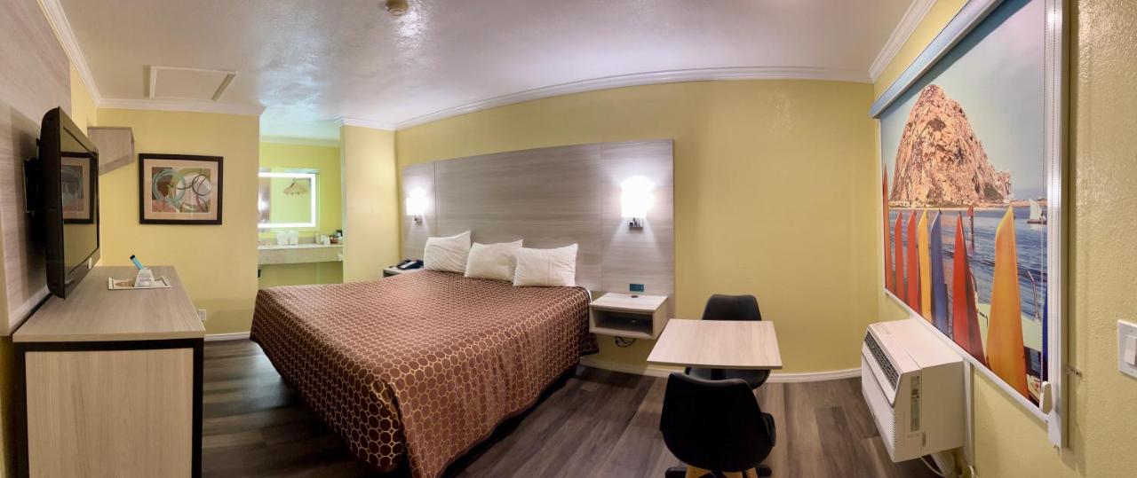 Morro Bay Beach Inn - Morro Bay — photo 17