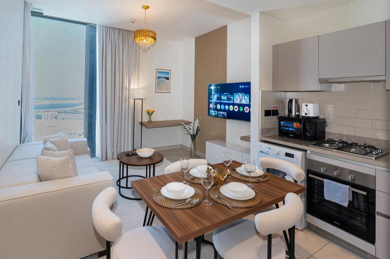 Modern 1br Oasis in Sobha Creek Vista A, MBR City - Allsopp & Allsopp - 5