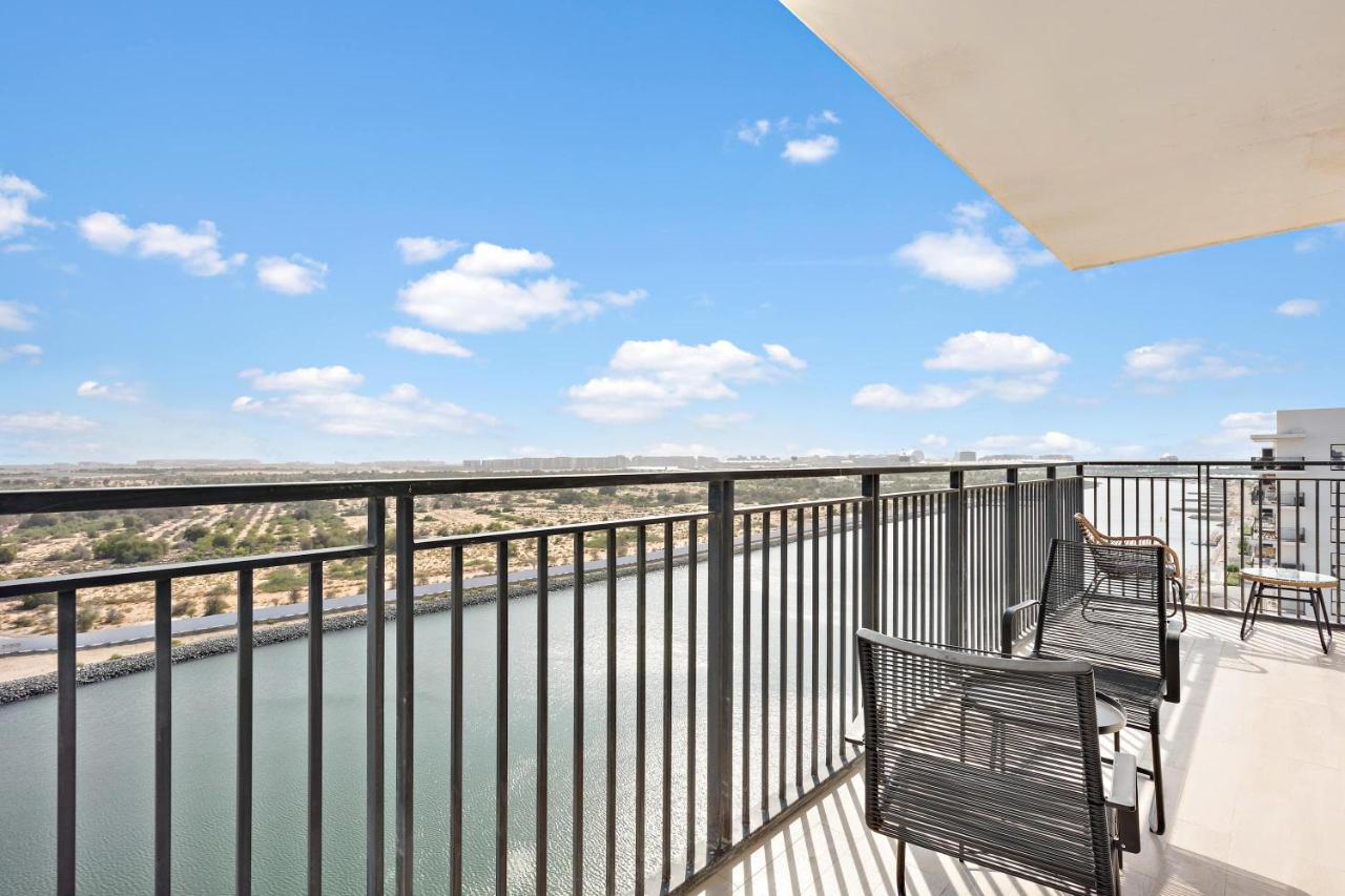 Silkhaus Vacation Homes Luxury 3BR and Maid Room in Water's Edge - 2