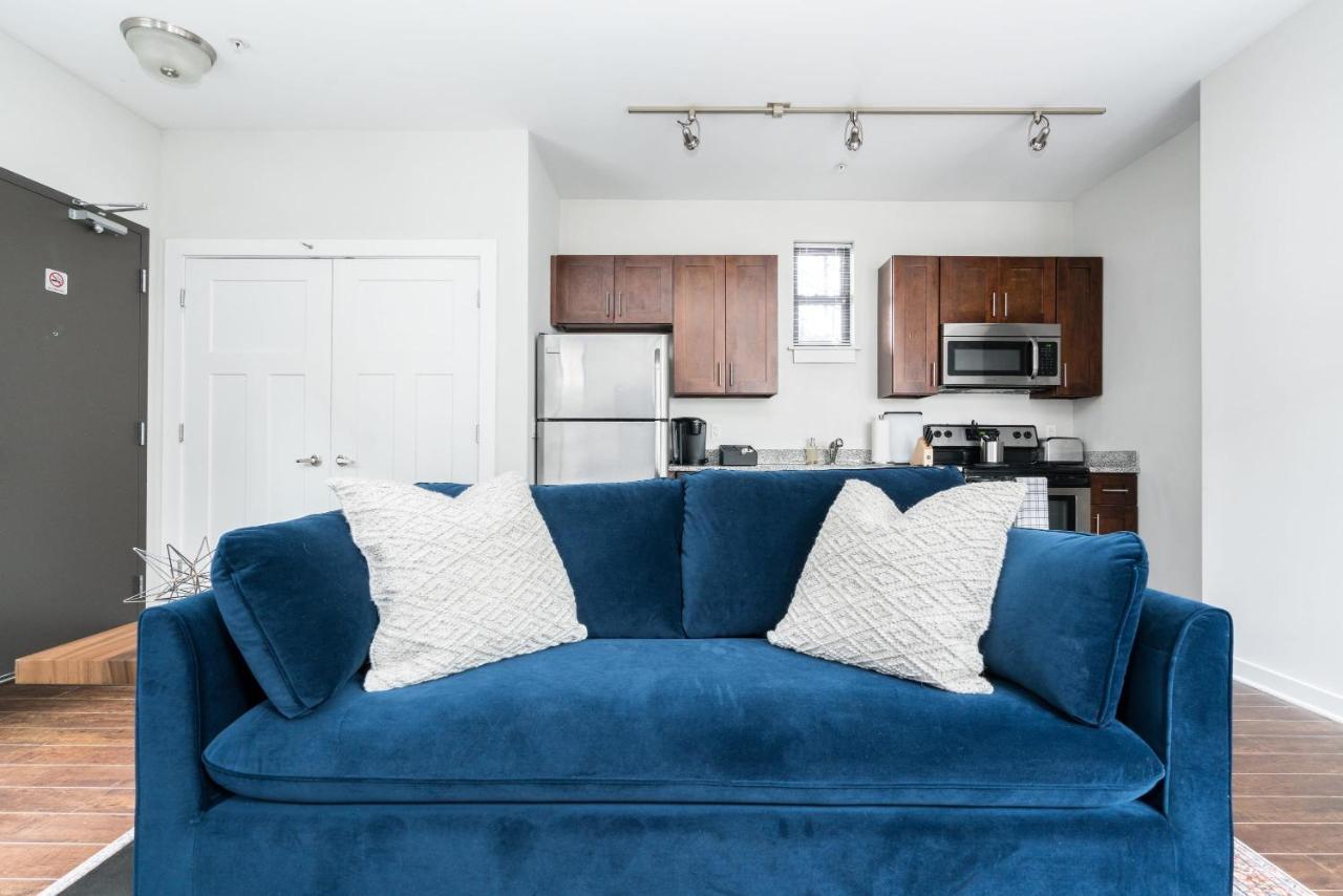 CozySuites Music Row Spacious 1BR with free parking 45 - 3