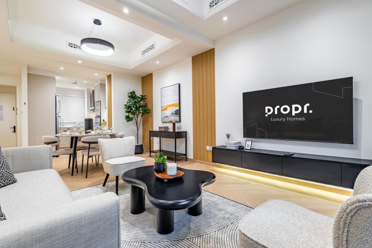 Upgraded 1BR Retreat with Iconic Burj Khalifa Views - 2