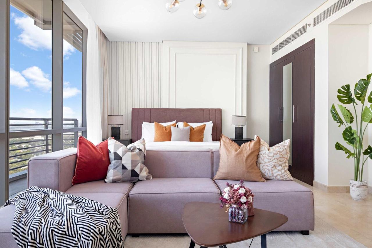 Silkhaus Vacation Homes Sky Gardens Chic Studio in DIFC Living - 2