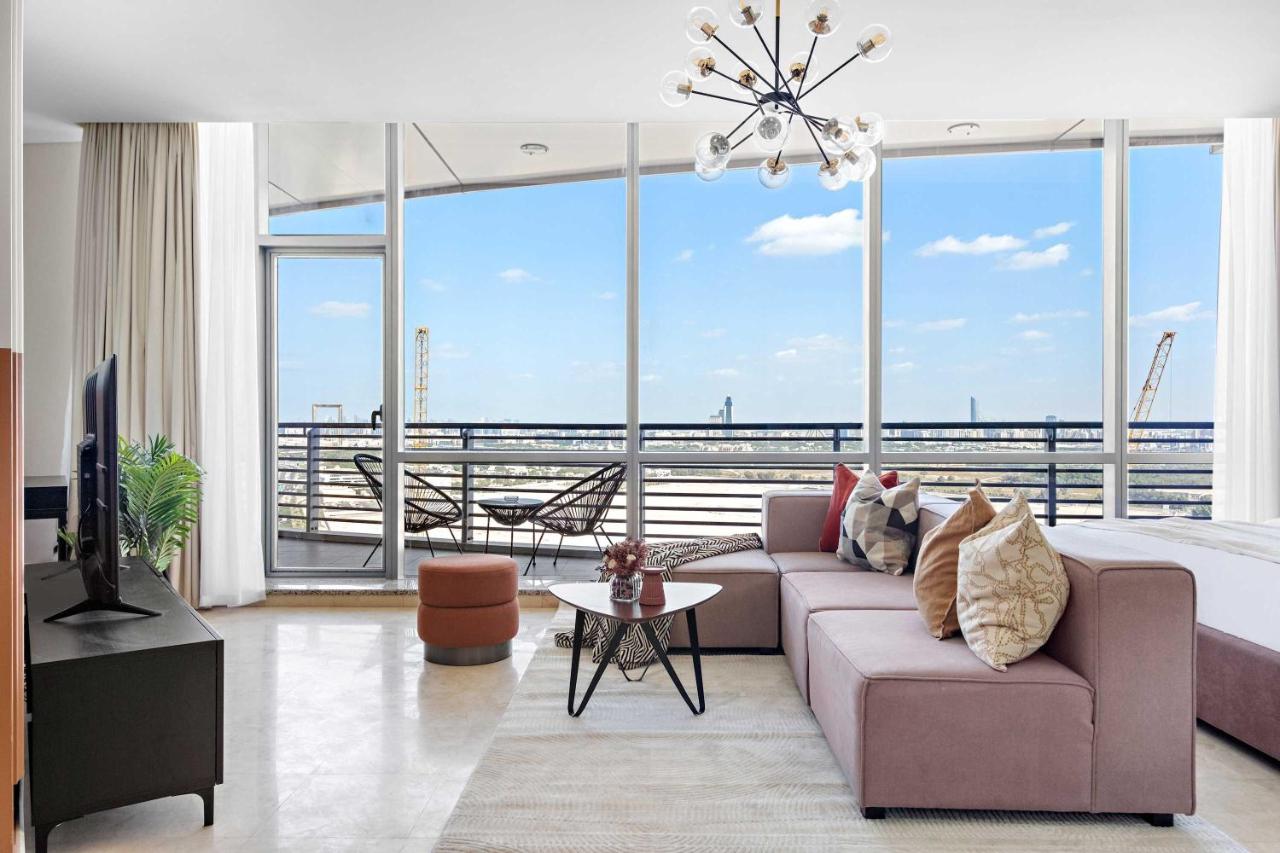 Silkhaus Vacation Homes Sky Gardens Chic Studio in DIFC Living
