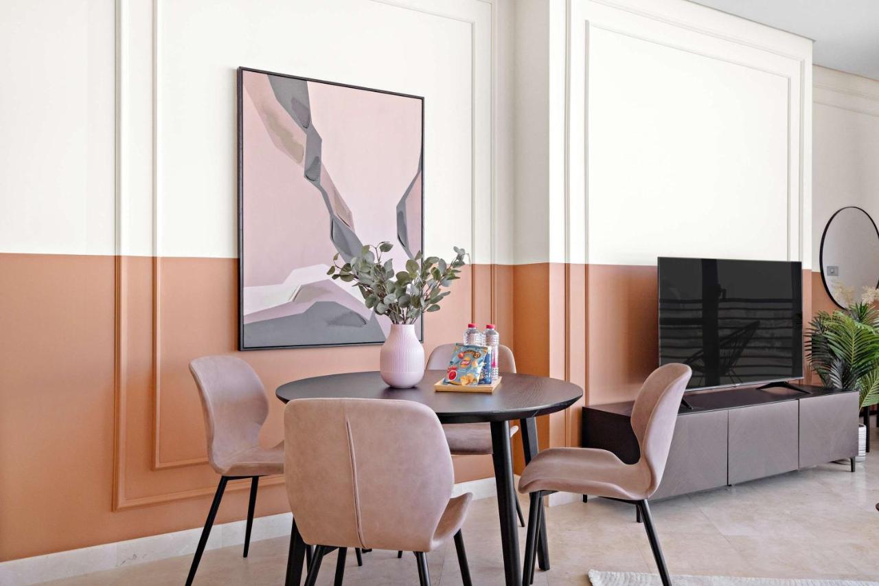 Silkhaus Vacation Homes Sky Gardens Chic Studio in DIFC Living - 5