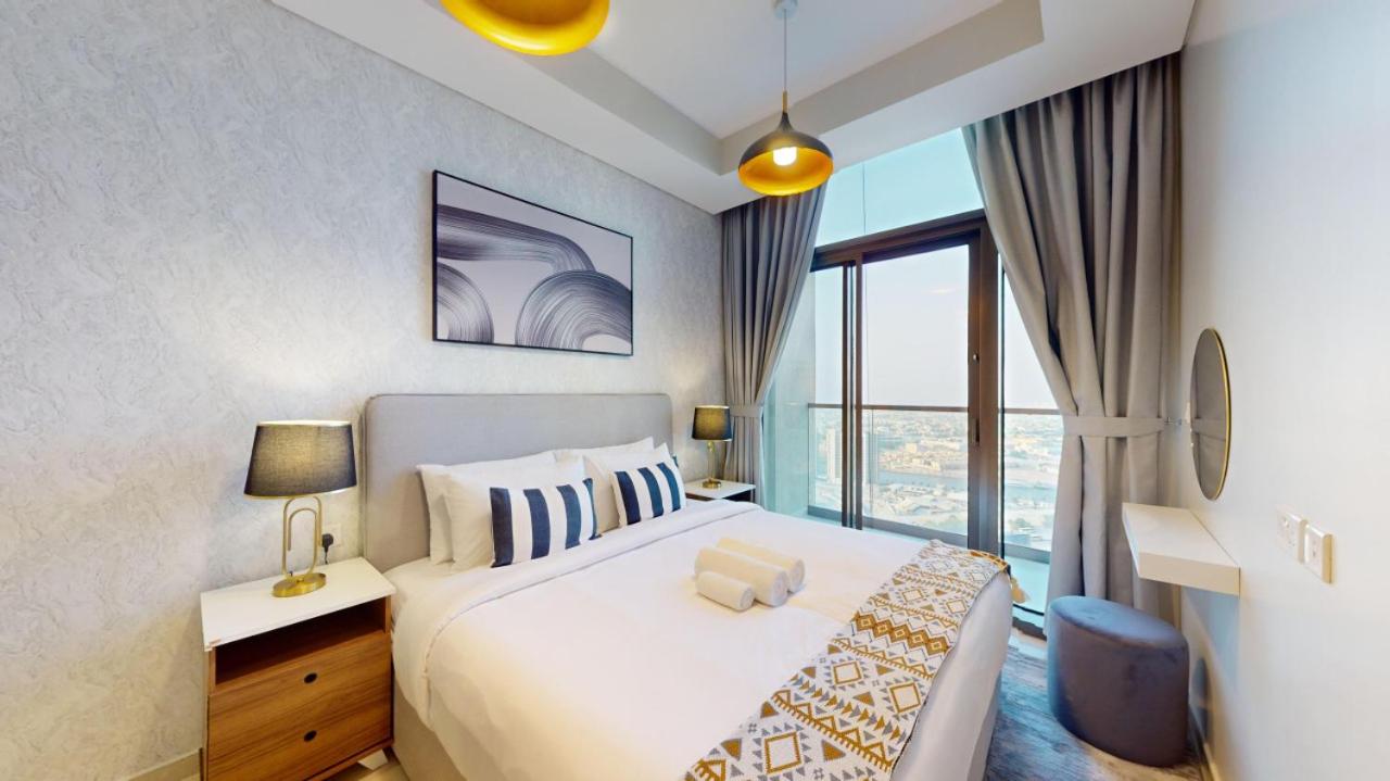 Vacationer Holiday Homes I Sophisticated 2 Bed l Large Balcony with City Views l Business Bay - 2