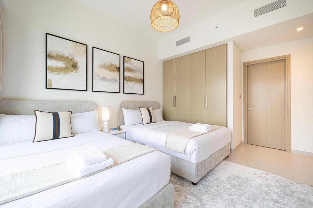 BURJ ROYALE - Luxurious Two-Bedroom apartment in DOWNTOWN, Burj Khalifa view POOL in the building, 5-min walk to Dubai Mall & Dubai Fountains - 5