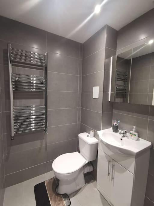 City and Bermondsey Pad 2 - 3