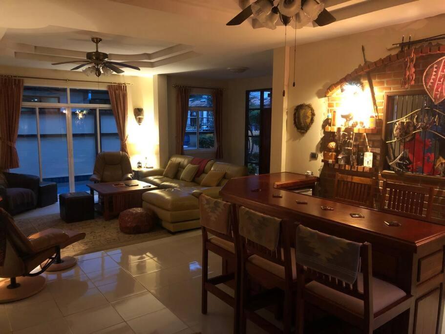 Luxury Pool Villa by Golf Courses & Elephant Sanctuary