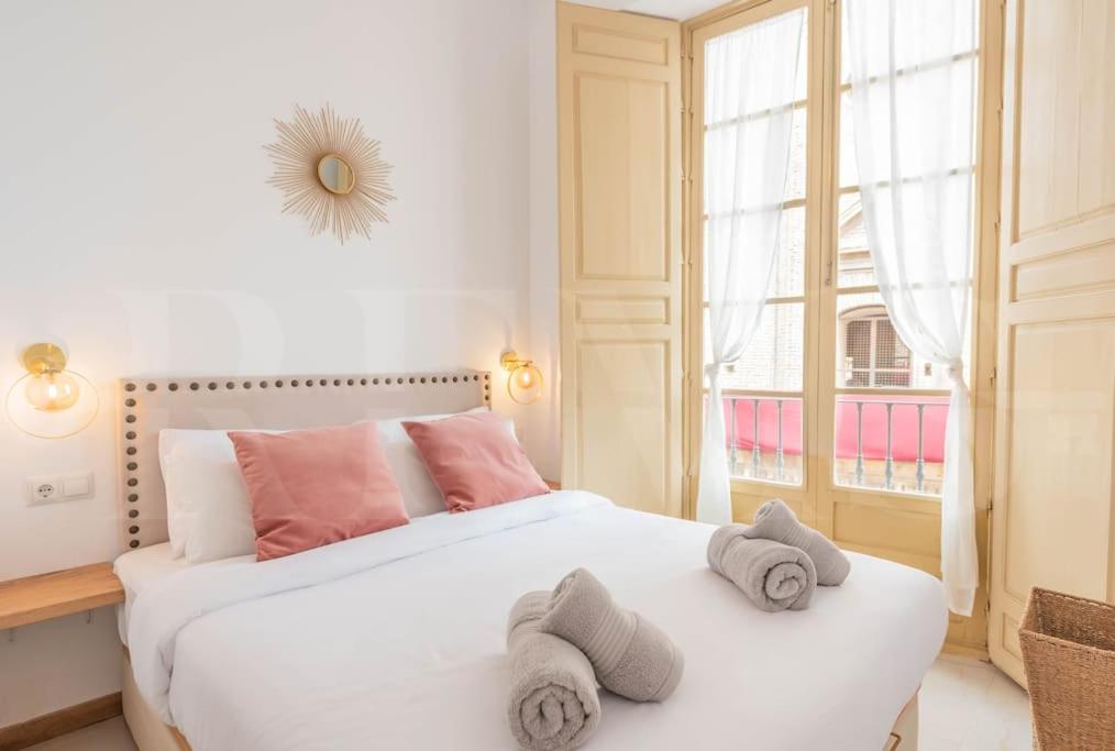 Penthouse with private rooftop - Center by REMS - 2