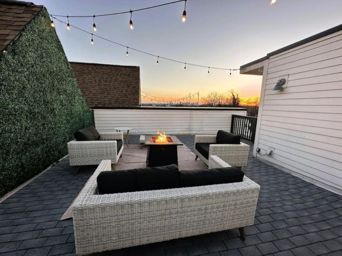 Gorgeous Home Rooftop Deck 3 Bdrs 3 Baths