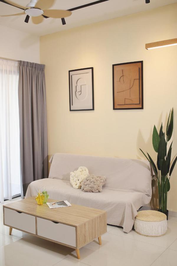 Cozy Beach Escape: 2BR Muji Gem - 4