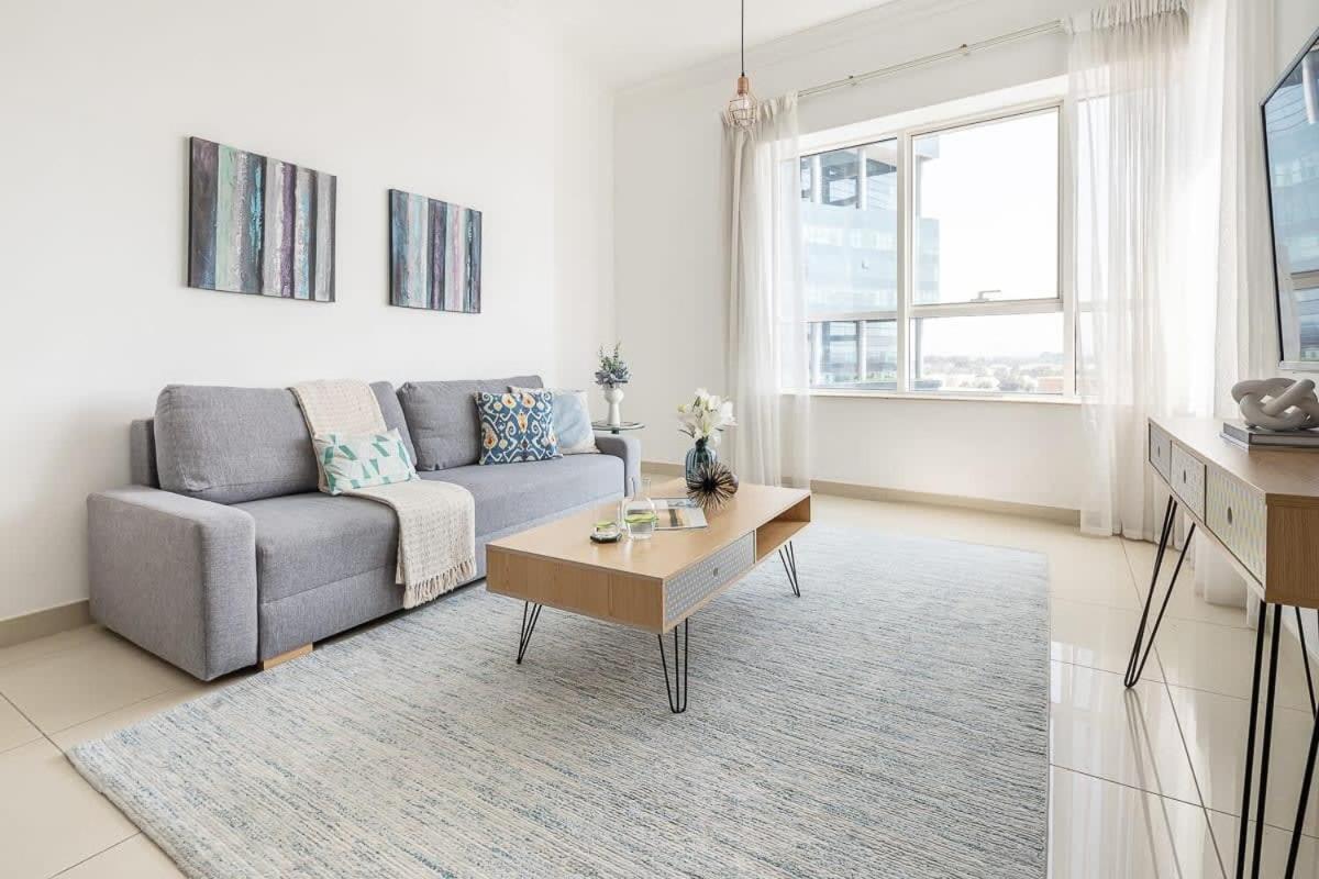 Frank Porter - V3 Tower - 4