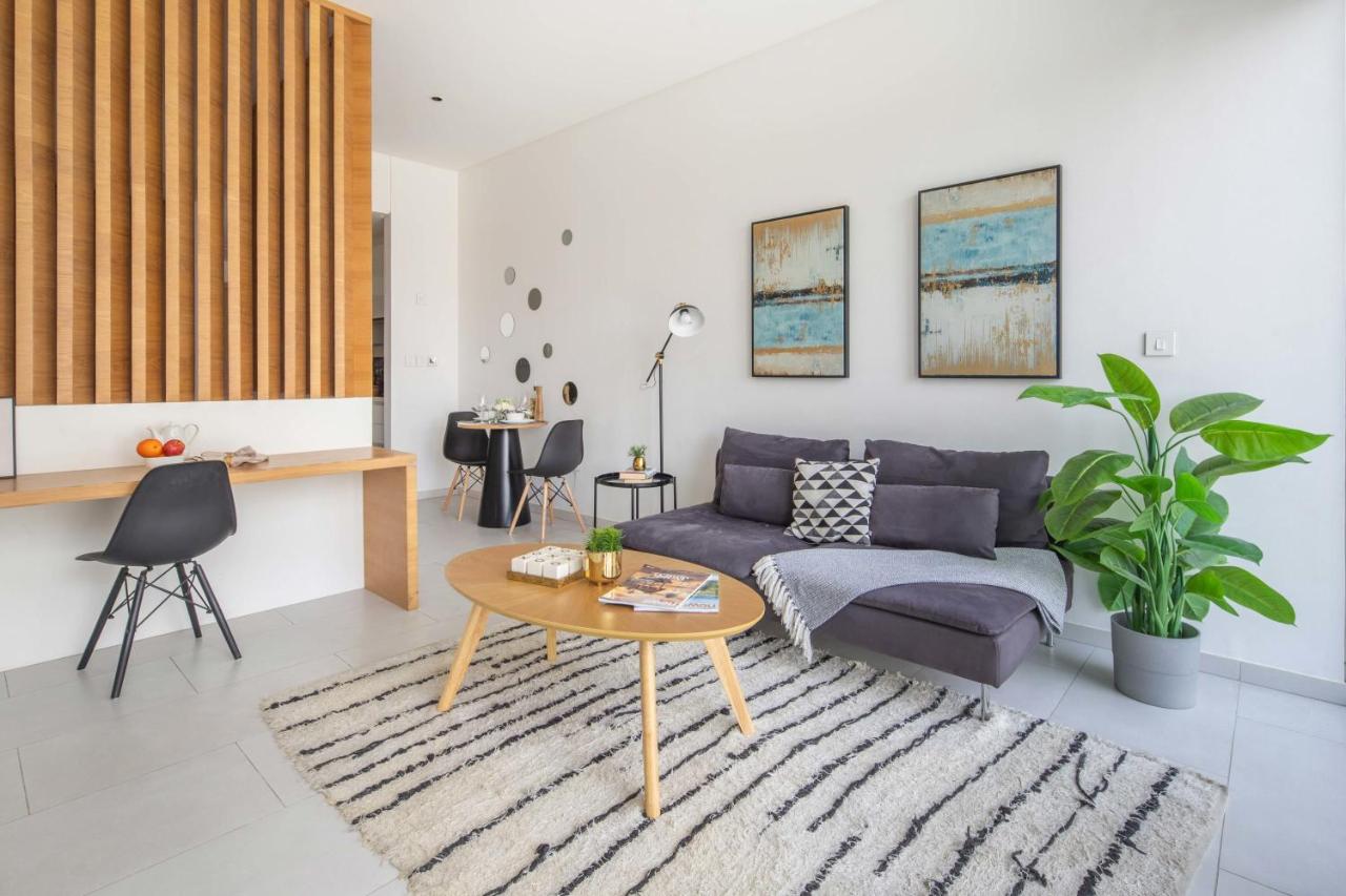 Frank Porter - Marquise Square Tower - 3