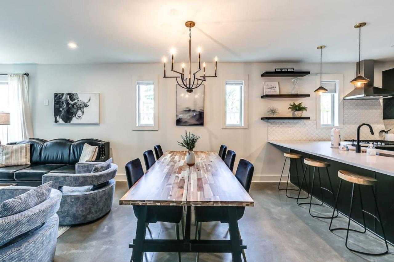 11 Beds 6 full Baths 5 minutes to Downtown - 4