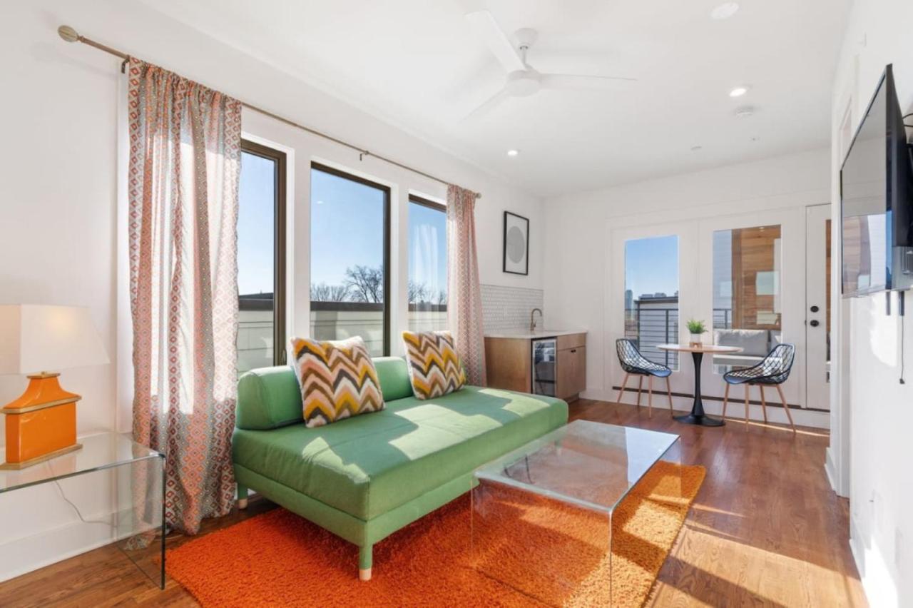 11 Beds 6 full Baths With Rooftop Deck - 5