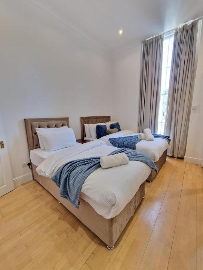 Clarges- Selfridges Deluxe Apartments - 5