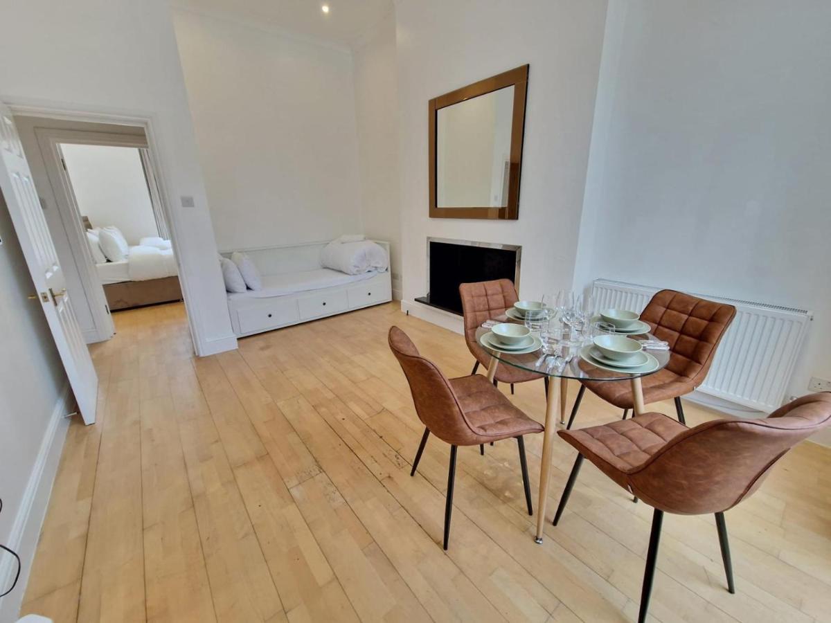 Clarges- Selfridges Deluxe Apartments - 2