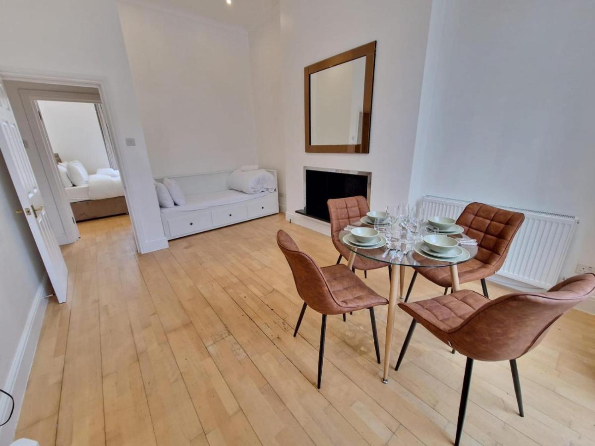 Clarges- Selfridges Deluxe Apartments - 4