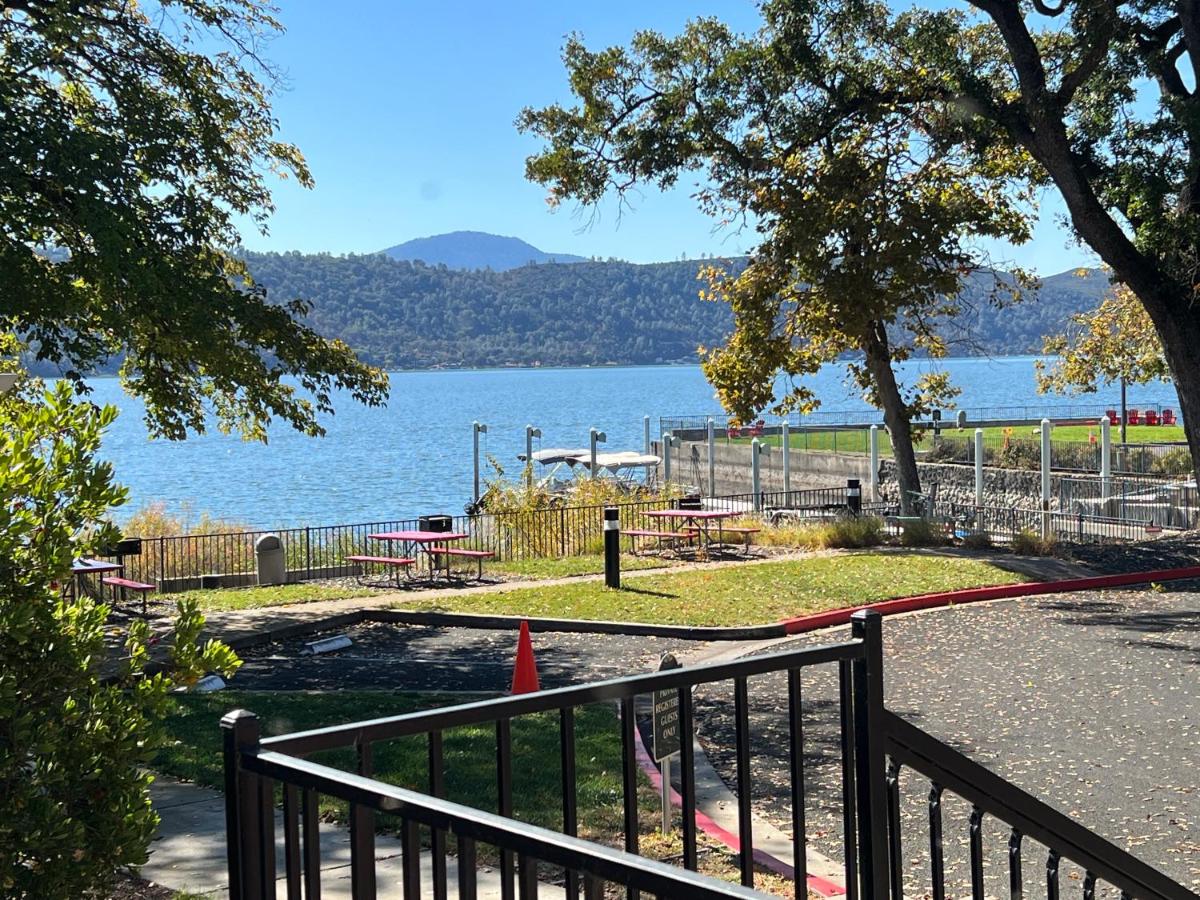 Clear Lake Cottages & Marina — photo 9