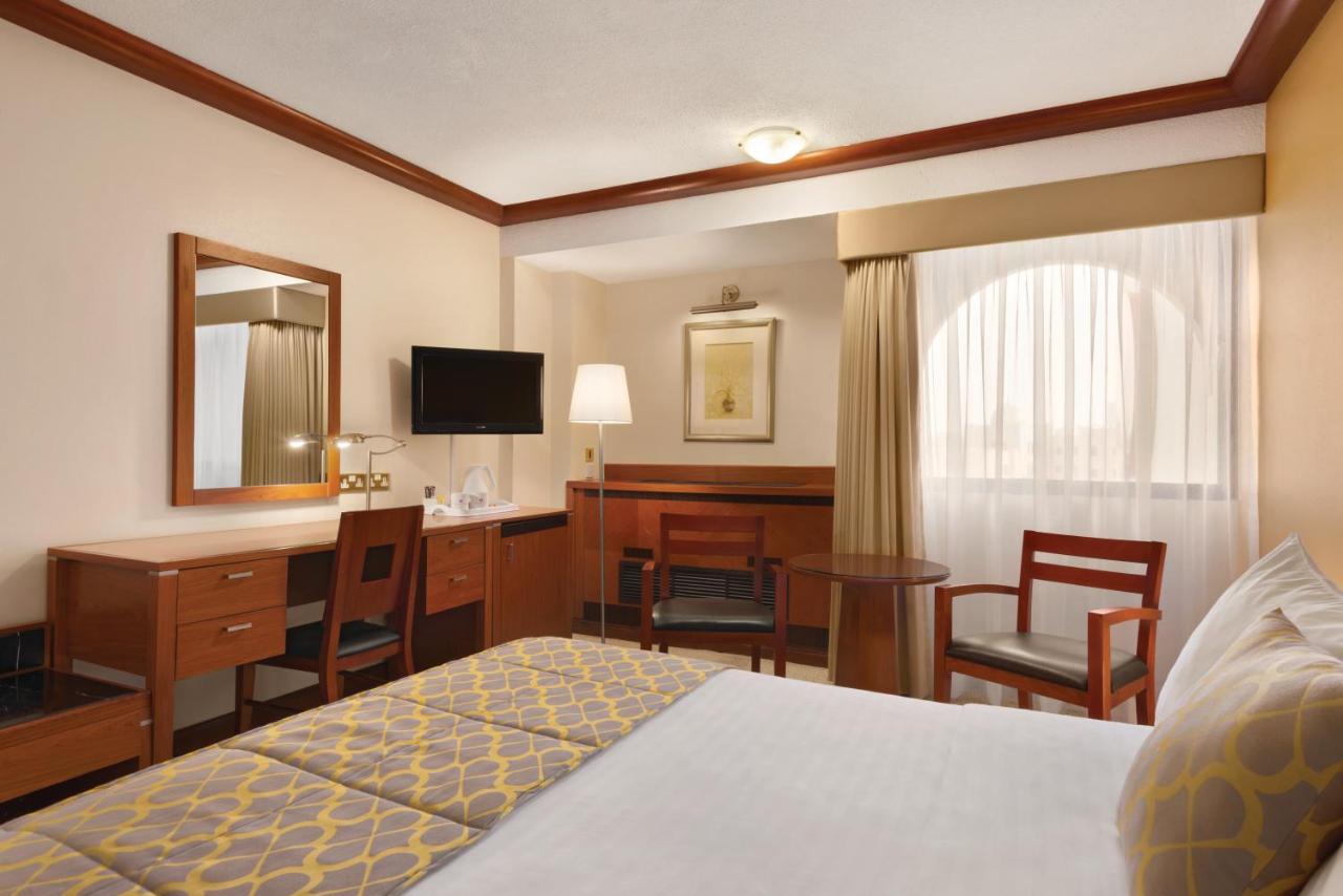 Ramada by Wyndham Bahrain photo