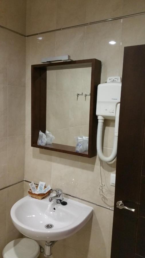 Hotel León, La Palma del Condado – Updated 2022 Prices