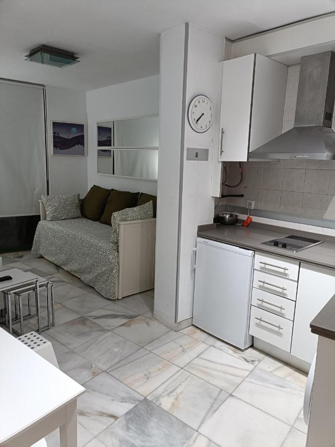 APARTAMENTO ALASKA CENTRO ROSaLEDA - 4