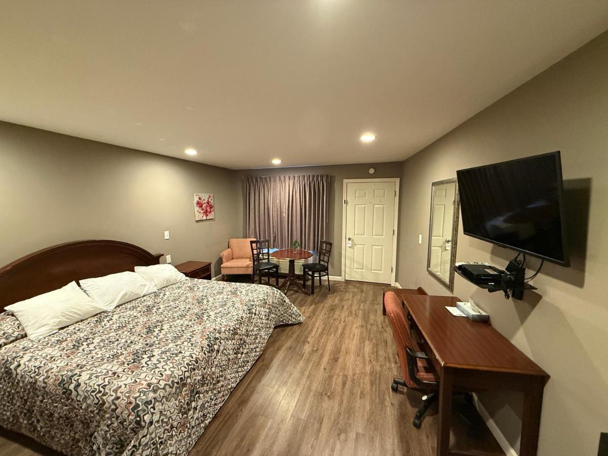 Heidi's Inn — photo 22