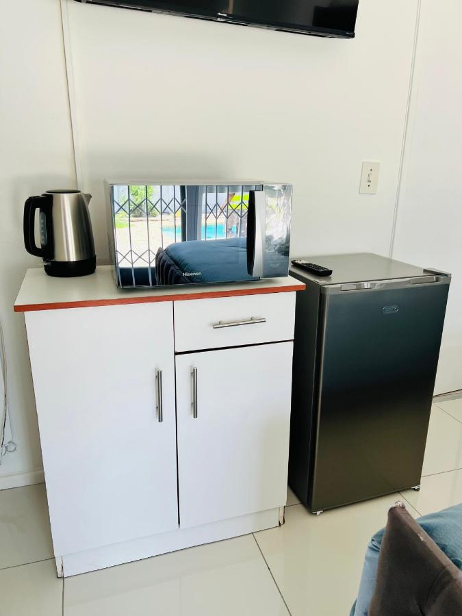 Private garden guest house - 3