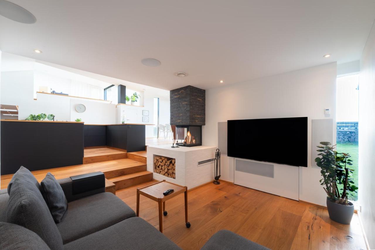 Ocean view in first row. Architectural pearl - 5