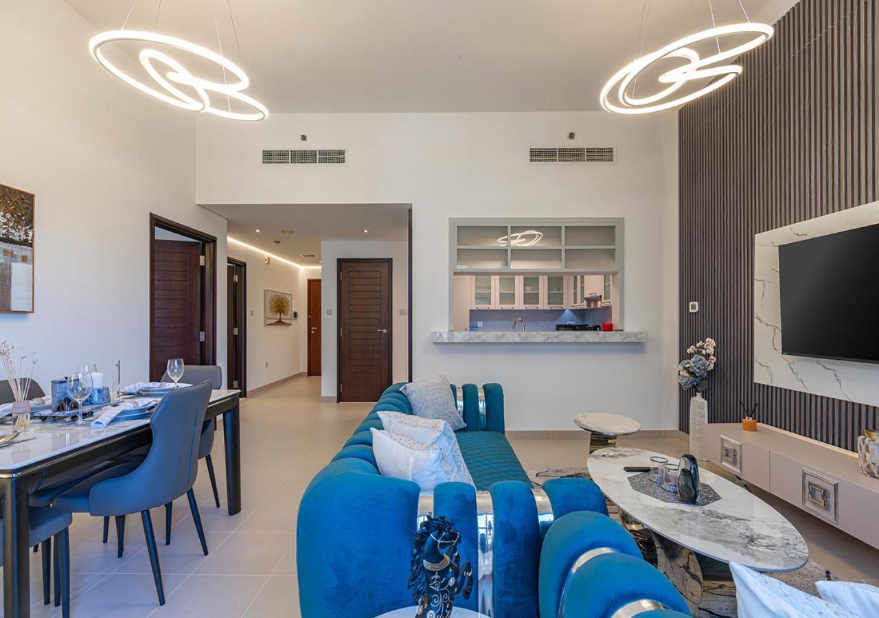 Luxurious one bedroom Apartment with Burj Khalifa View - 5