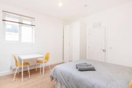 Modern Studio Flat- Camden Town King's Cross Zone 1 - 2