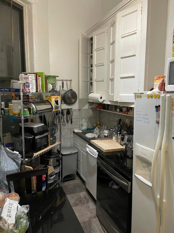 Cozy room in east Village apartment - 4