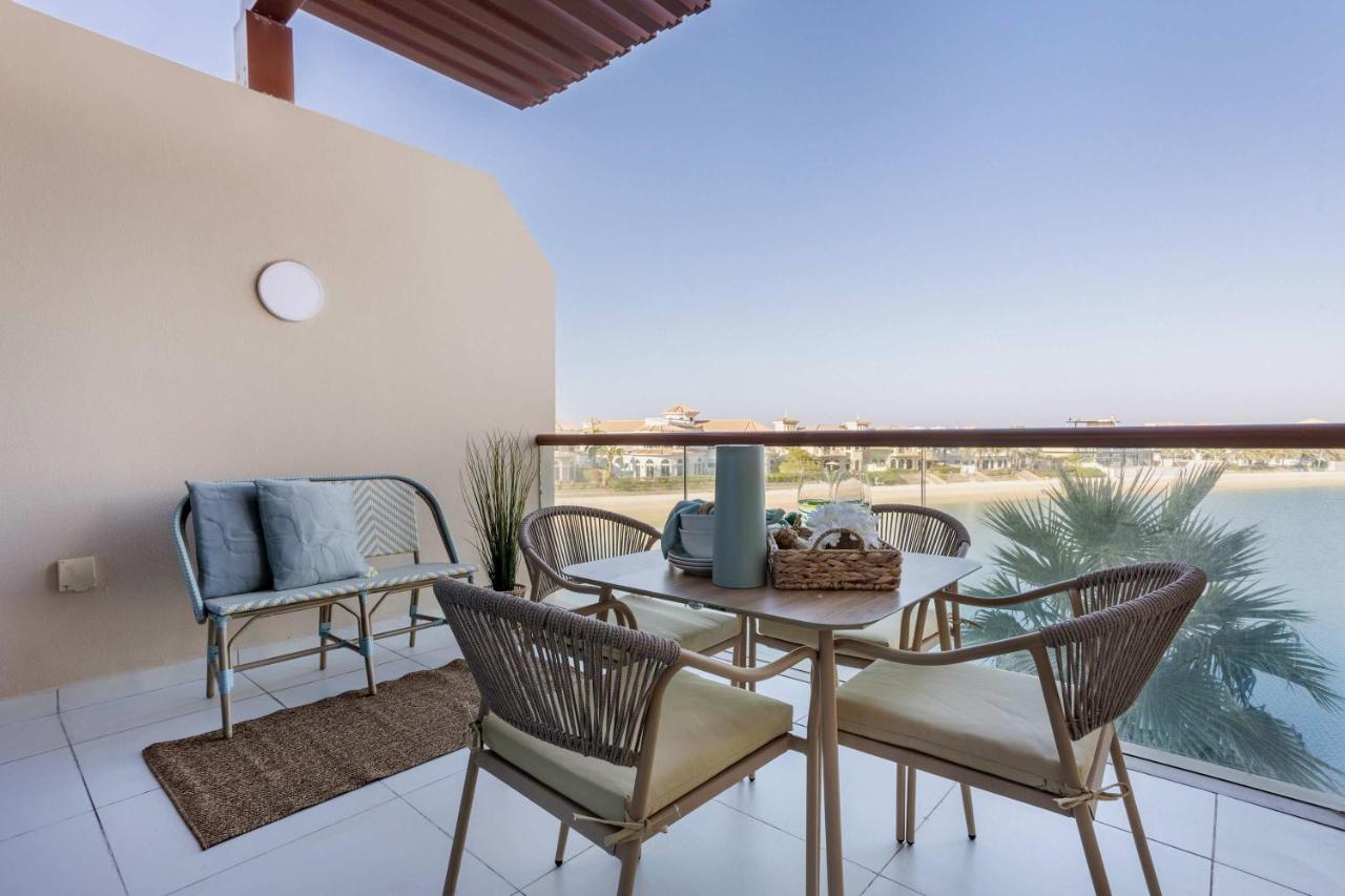 Frank Porter - Palm Views East - 2