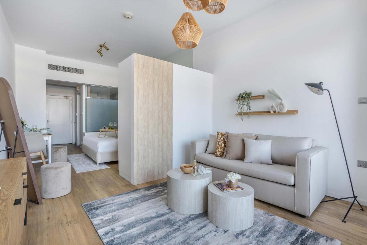 Frank Porter - Palm Views East - 5