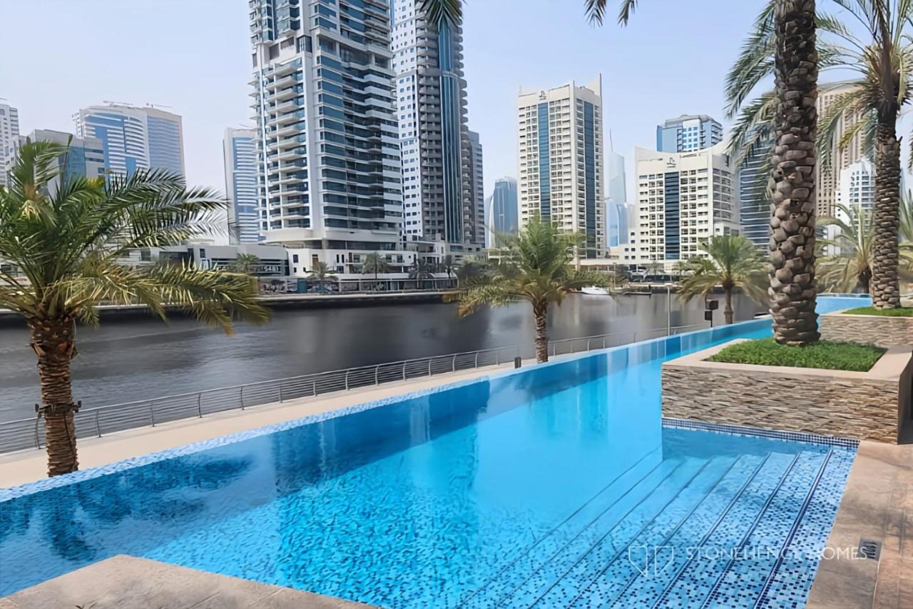 Chic 1 Bedroom Apartment in Dubai Marina, Marina View, Near JBR - 4